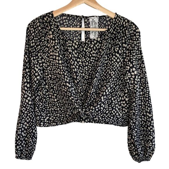 Sadie & Sage Crop Animal Print Twist Top - Picture 1 of 6
